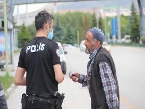 ÇARPTIĞI KADININ DURUMUNU DEFALARCA POLİSE SORDU