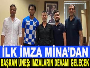 İLK İMZA MİNA'DAN 